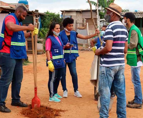 Funcionários da WarnerMedia no Brasil participam de ação global de voluntariado com o Instituto Limpa Brasil
