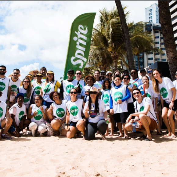 Sprite, Pacto Global e Instituto Limpa Brasil se unem para terceira campanha de limpeza de praias em Recife