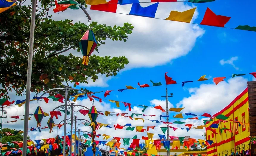 São João e sustentabilidade: os resíduos que mais crescem nas festas e como reduzir o impacto ambiental
